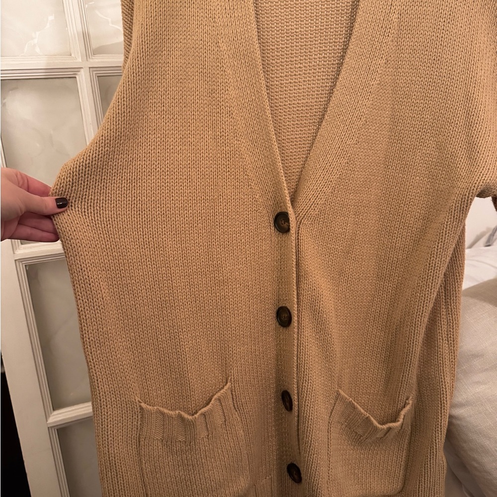 Mod Ref 4-button, 2-pocket knit cardigan from boutique Lee&Me